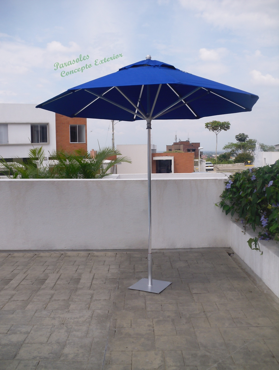 Sombrillas en Aluminio de 2.50 con Lona Importada
